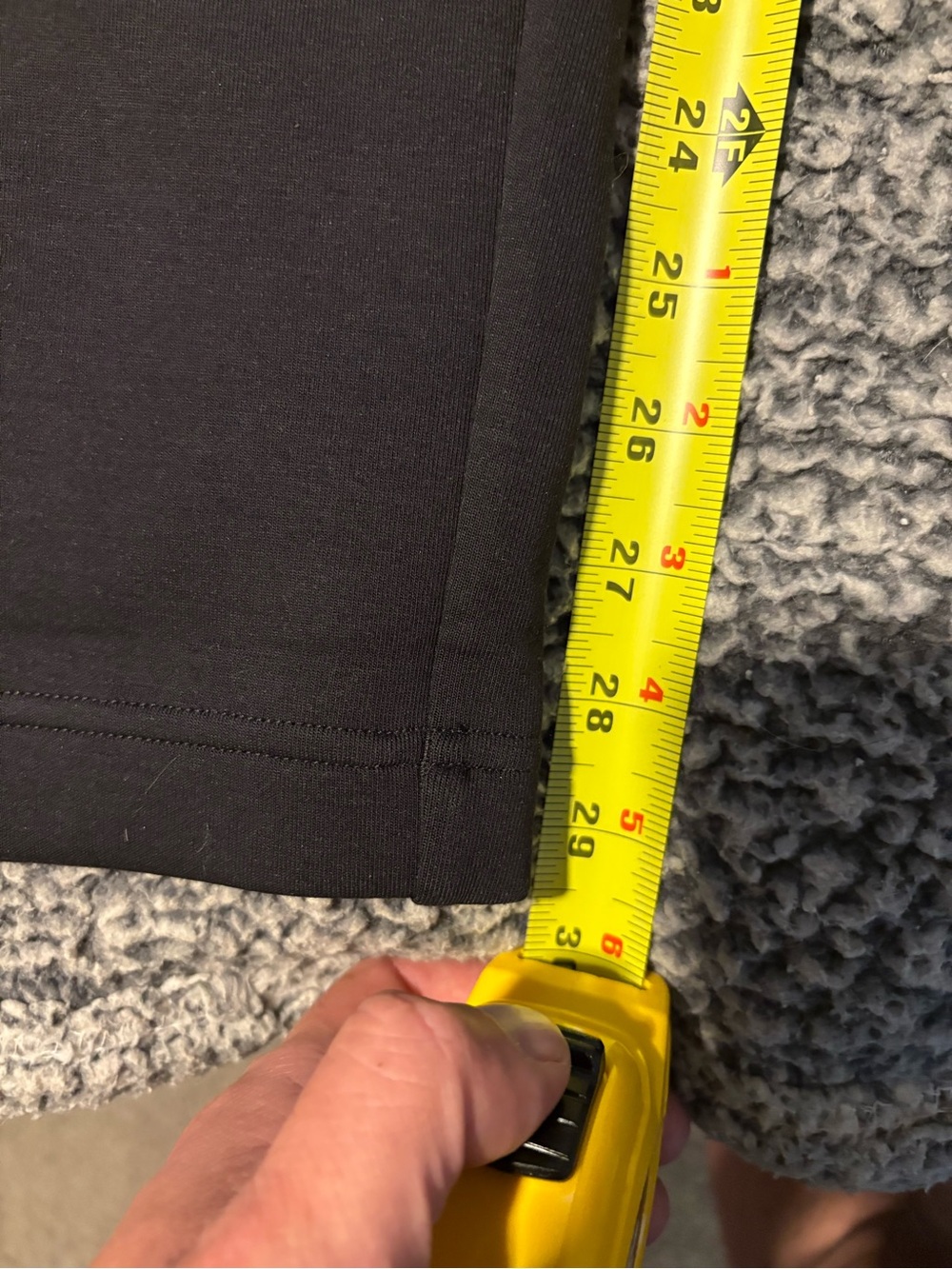 On Running Women’s Size XL Focus Tech Sweatpants in Black NWT! - Picture 9 of 14